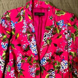 Escada woman’s floral Jacquard Blazer